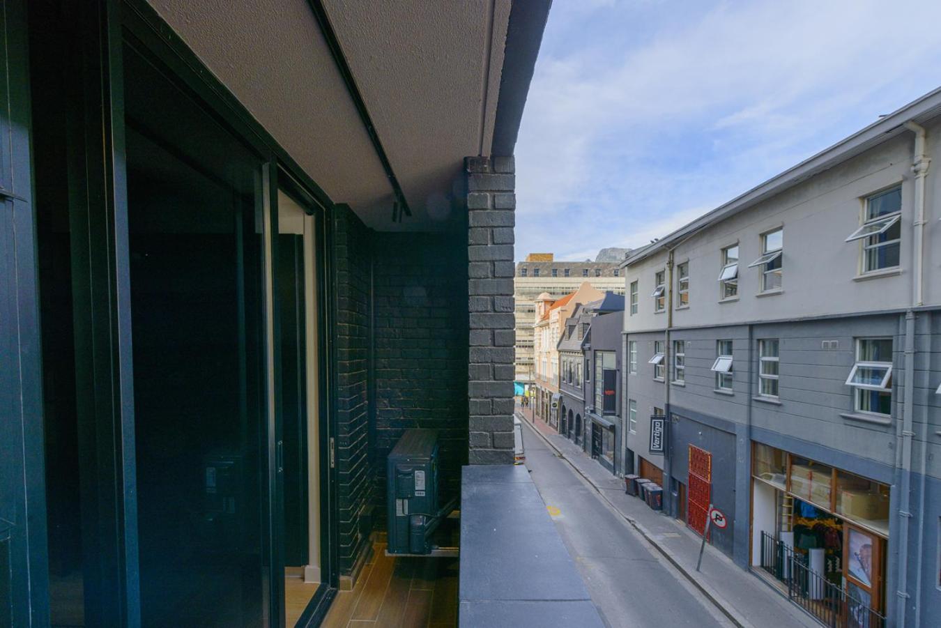 Urban Comfort At 1 Bed In City Centre With Pool Città del Capo Esterno foto